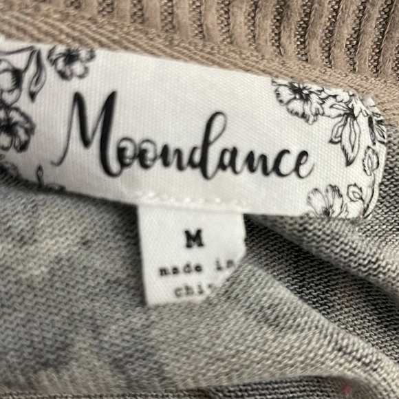 MOONDANCE Tan and Grey Leopard Print Crewneck Lightweight Sweater Size Small - Picture 7 of 8